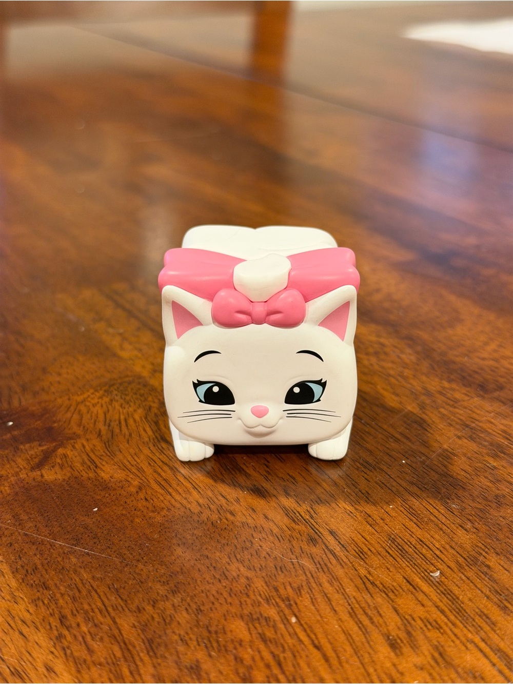 POPMART - Disney Marie POP CUBE